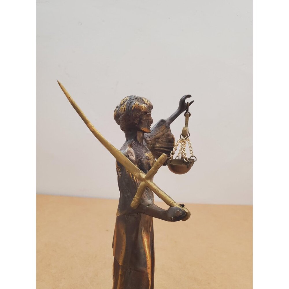 Bronze Sculpture Lady Justice Figurine - Statue , Gift for Lawyer - Themis - Picture 15 of 16